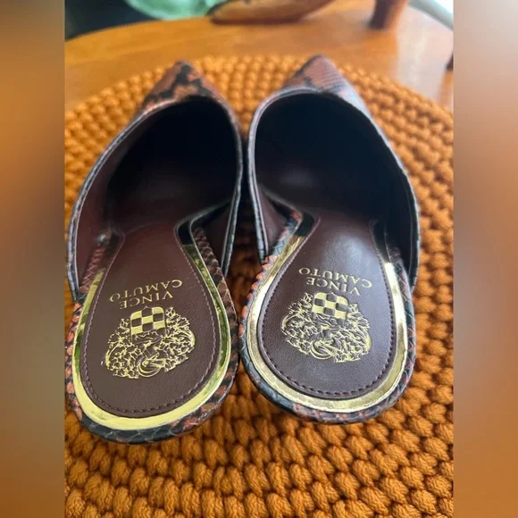 Vince Camuto Brown Snake Print Women's Shoes - Picture 4 of 7